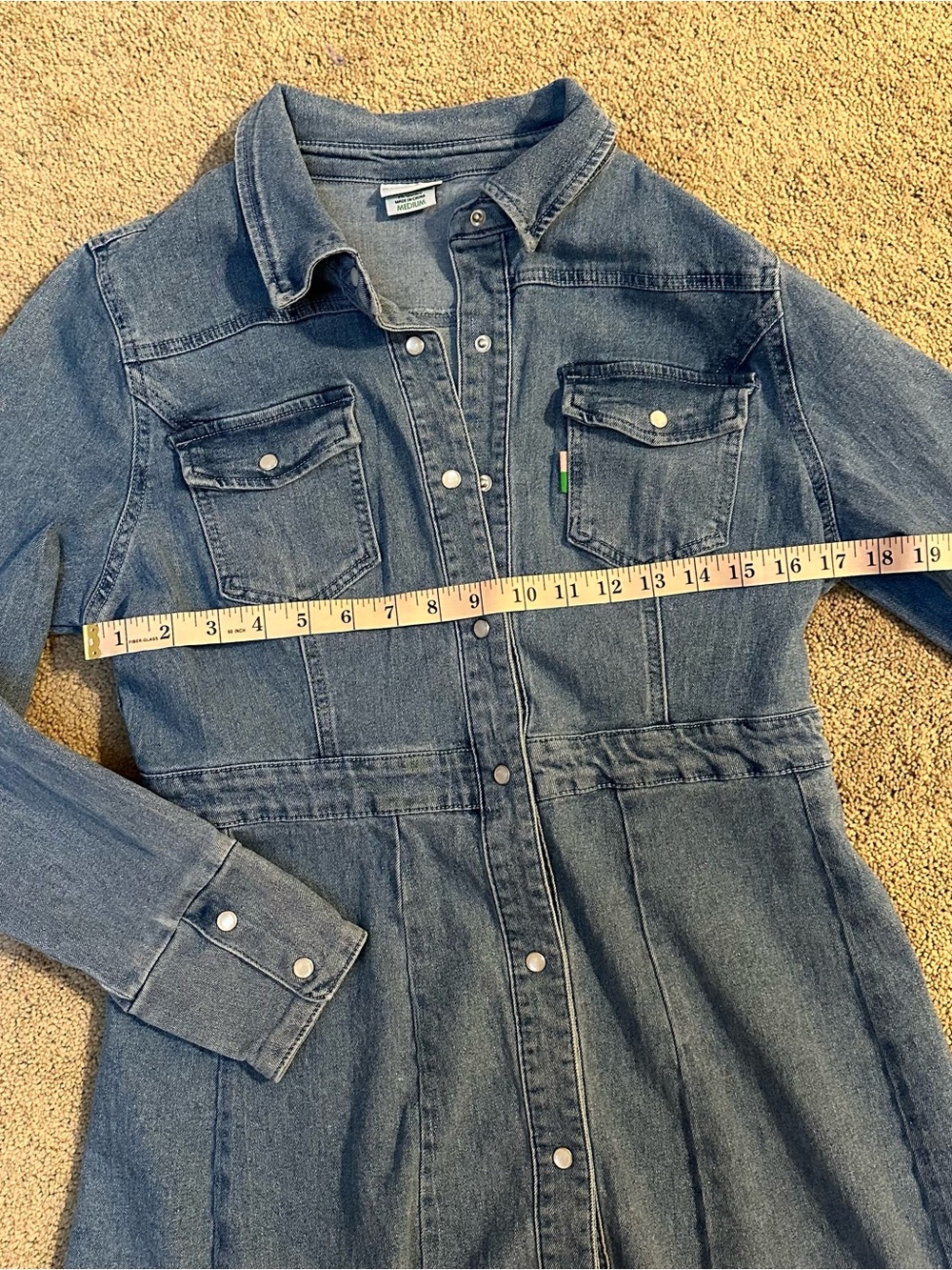 Western Denim Fit And Flare Mini Dress Pearl Snap Button Collar Pockets Sz M - Picture 7 of 9